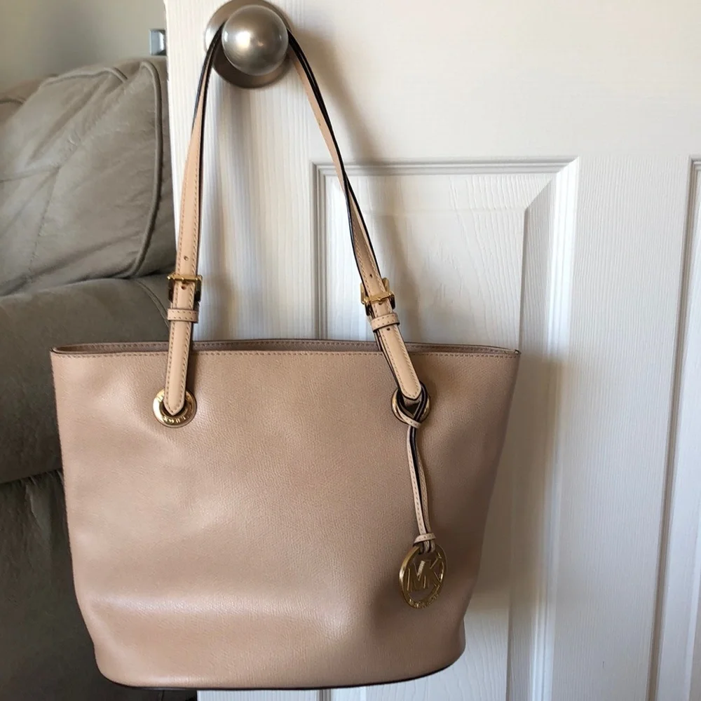 Medium Size Michael Kors Tote - Tan - Picture 1 of 14